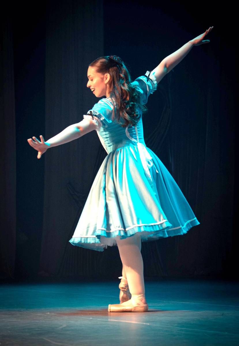 Alice no País das Maravilhas / 3ª Noite