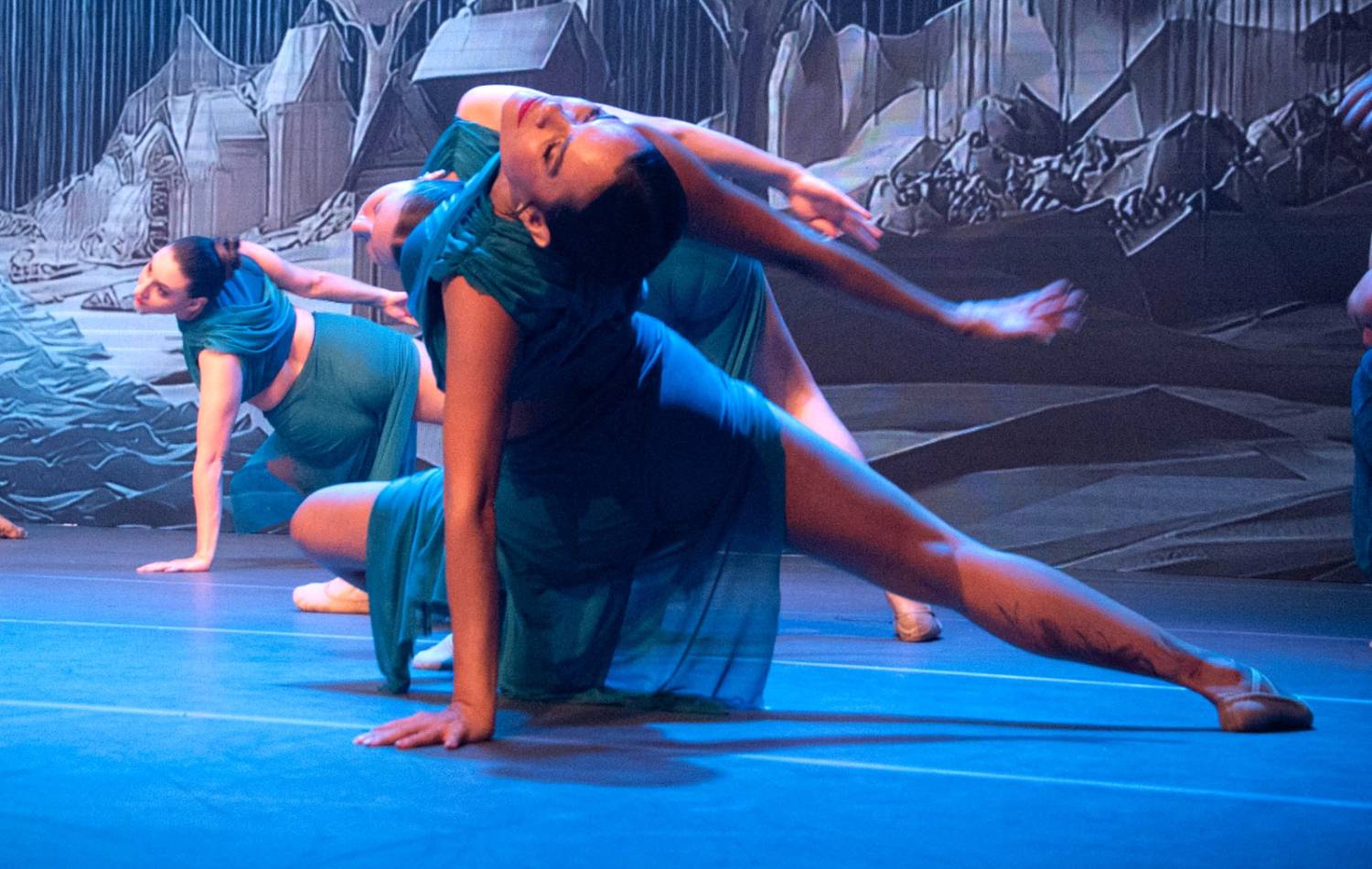 Alice no País das Maravilhas / 3ª Noite