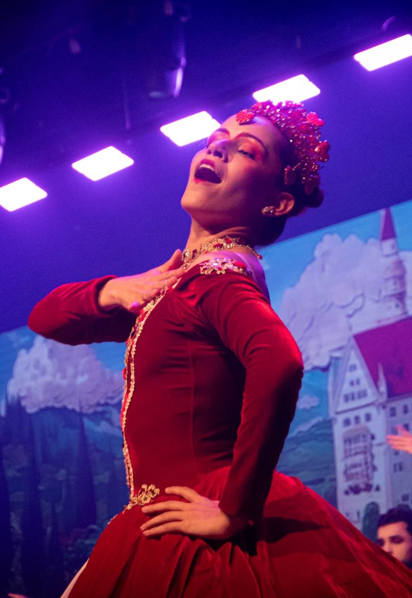 Alice no País das Maravilhas / 3ª Noite