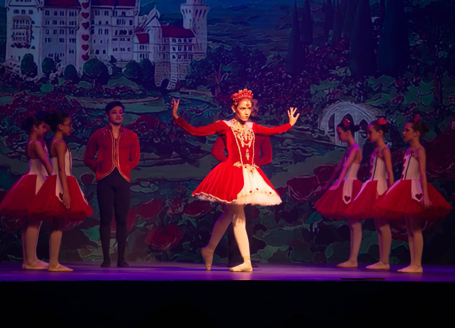 Alice no País das Maravilhas / 3ª Noite