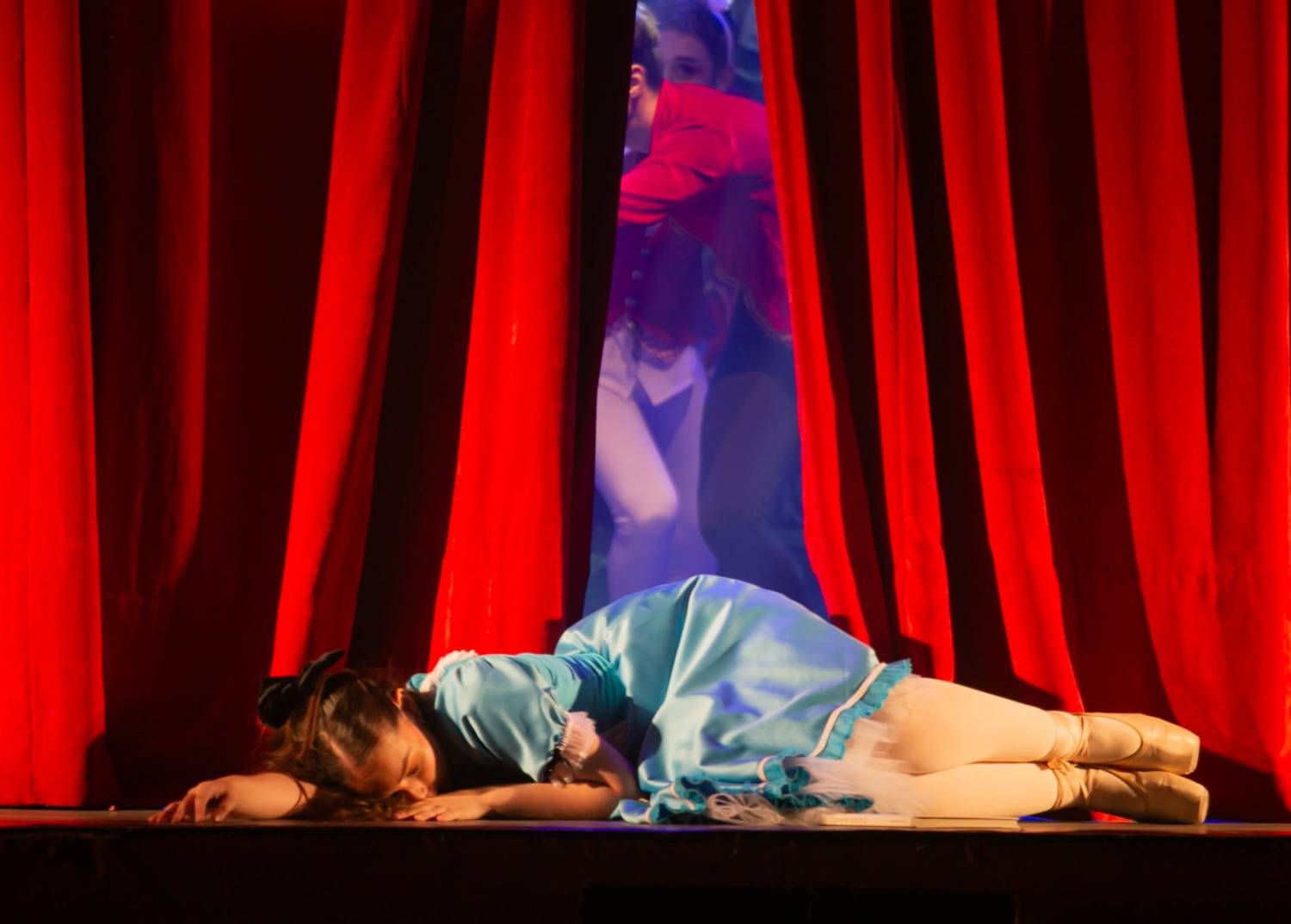 Alice no País das Maravilhas / 3ª Noite