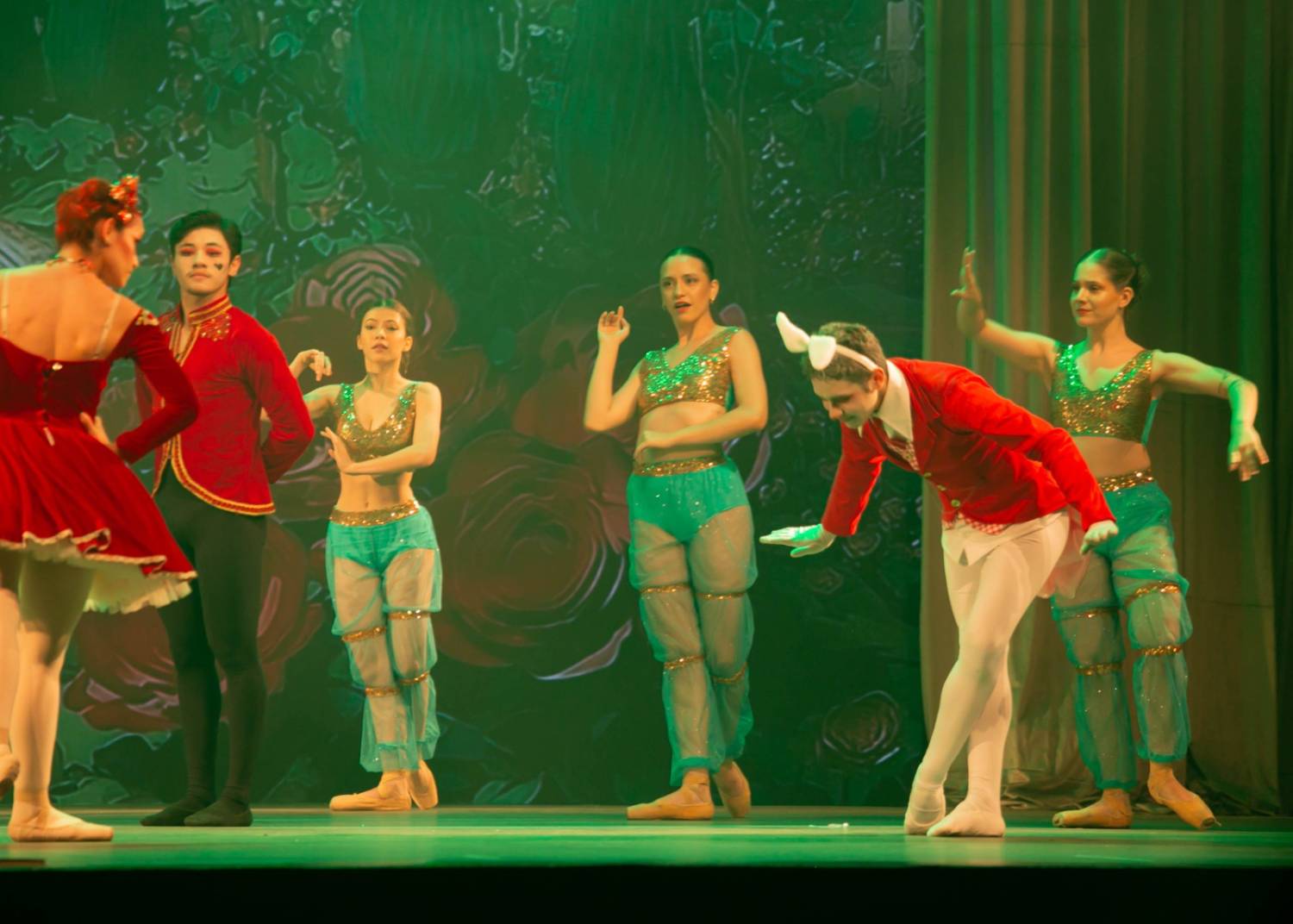 Alice no País das Maravilhas / 3ª Noite